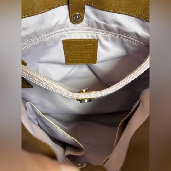 Coach Bleecker F17724 Leather Tote Brown Great Condition - Picture 12 of 12